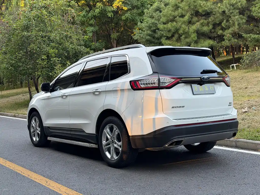 Ford Edge — миниатюра 17