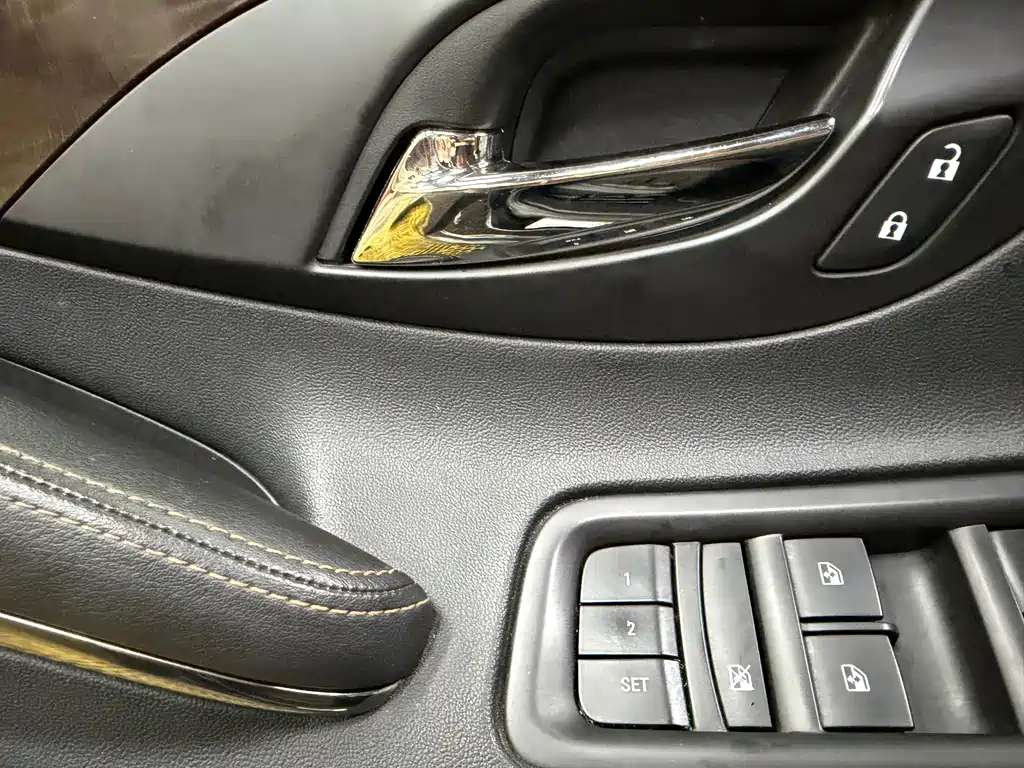 Buick LaCrosse — миниатюра 10