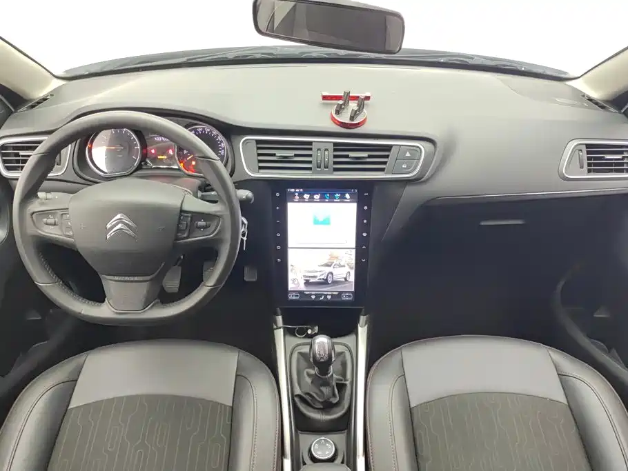 Citroen C3-XR — миниатюра 12