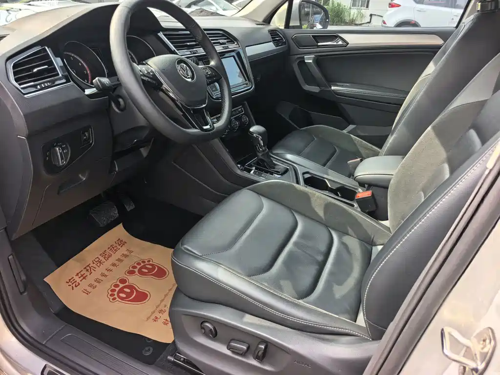 Volkswagen Tiguan L — миниатюра 13