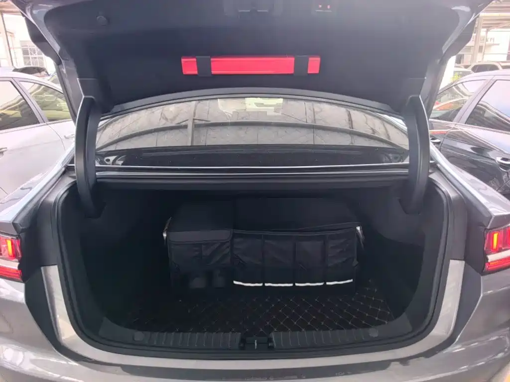 BYD Han — миниатюра 19