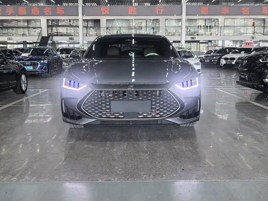 BYD Han — миниатюра 2