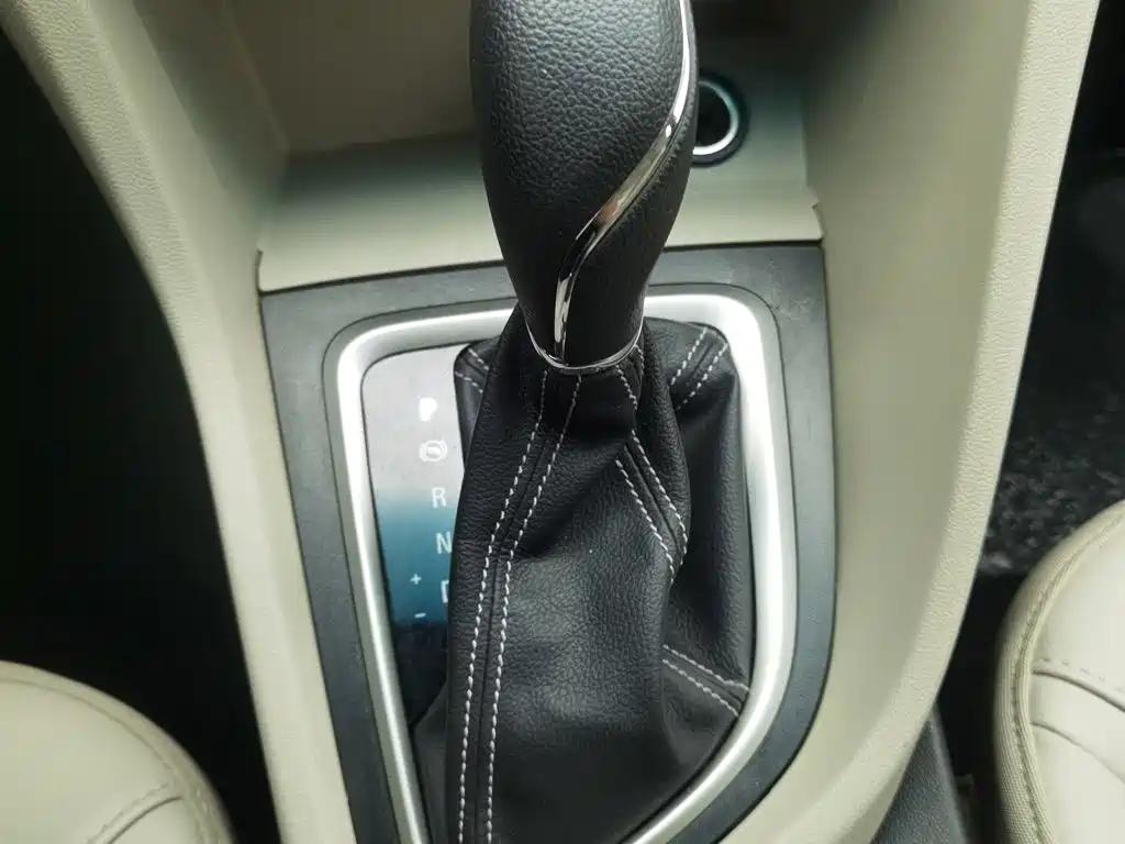 Buick Excelle — миниатюра 13