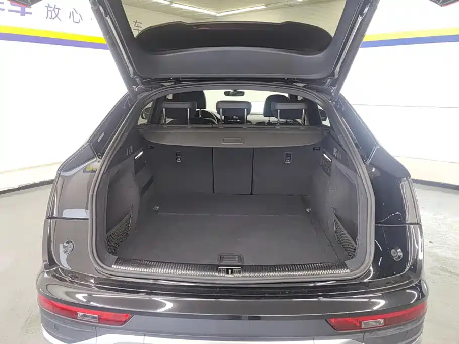Audi Q5L Sportback — миниатюра 4