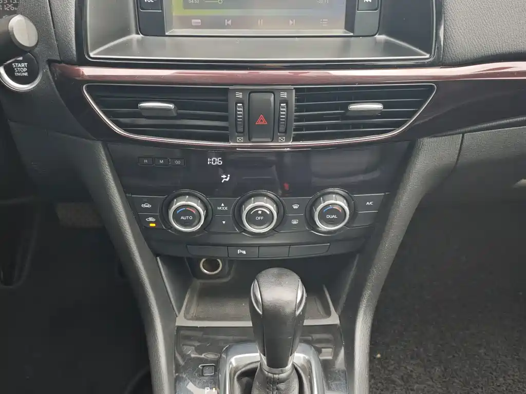Mazda Atenza — миниатюра 7