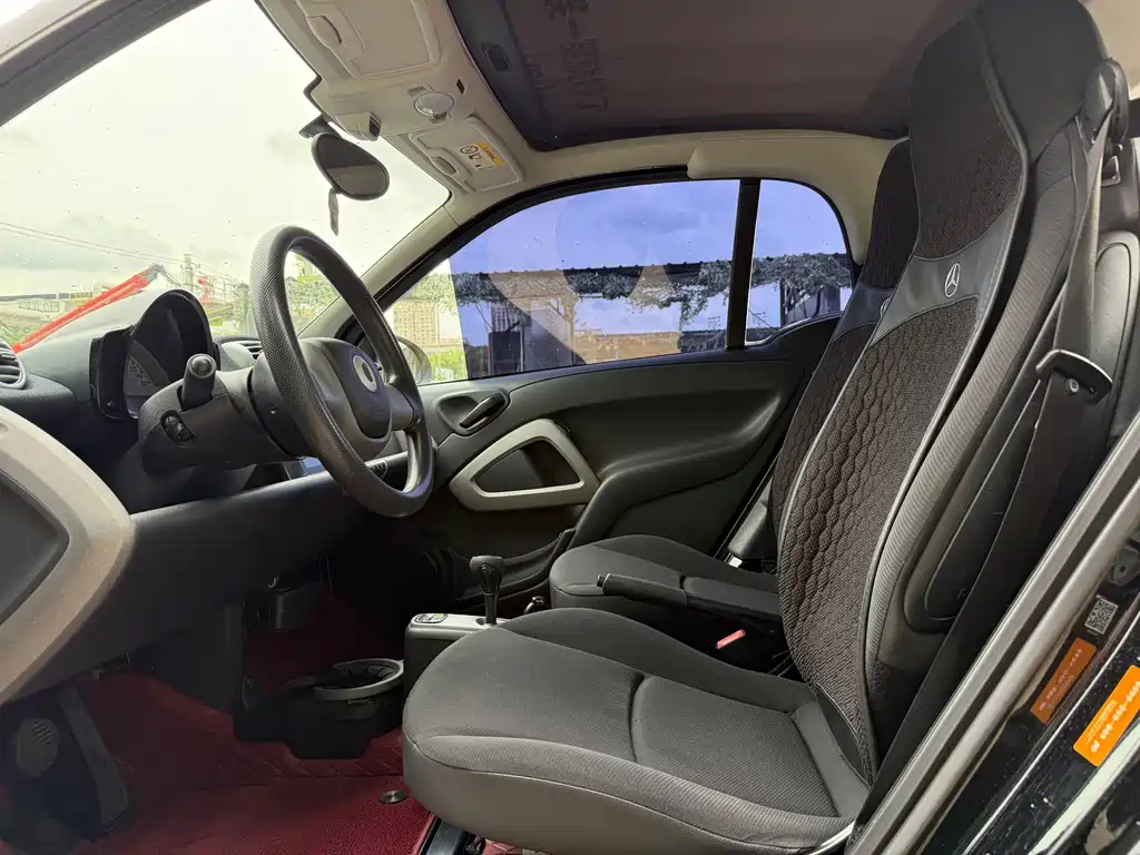 smart Smart Fortwo — миниатюра 7