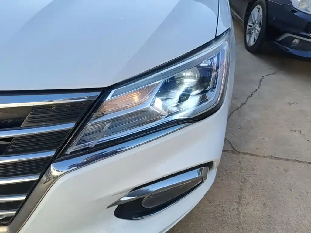 Roewe i5 — миниатюра 24