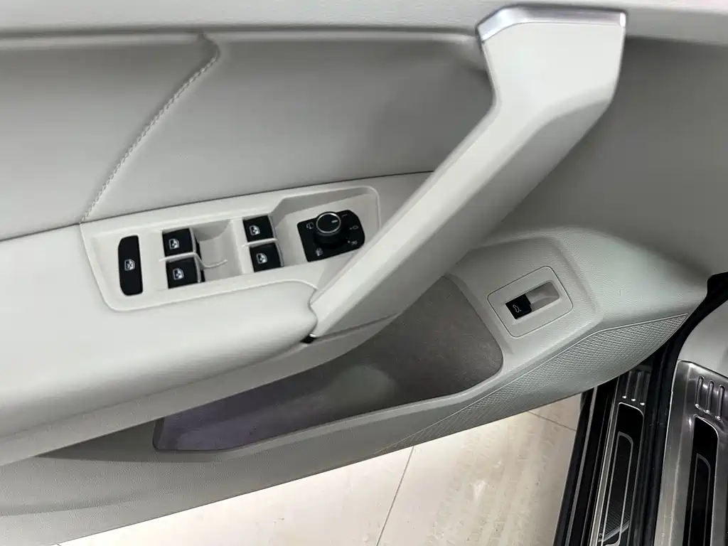 Volkswagen Tayron 2023 280TSI Luxury Plus