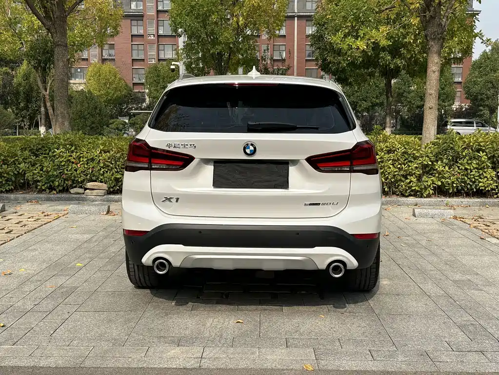 BMW X1 — миниатюра 6