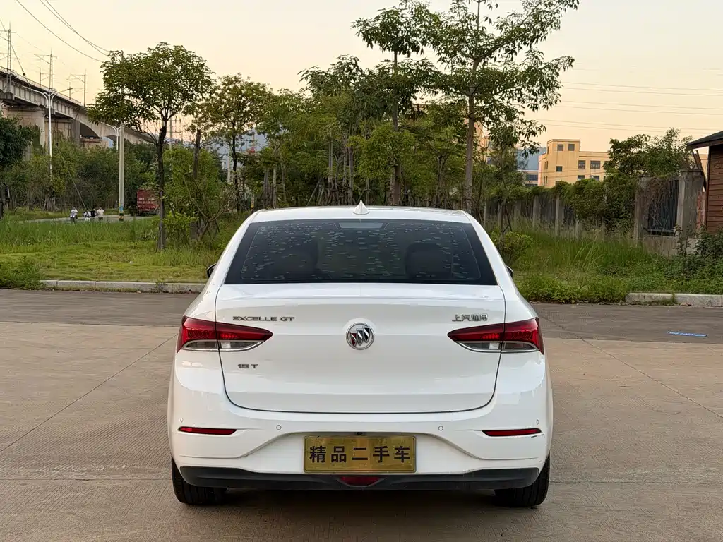 Buick Excelle — миниатюра 8