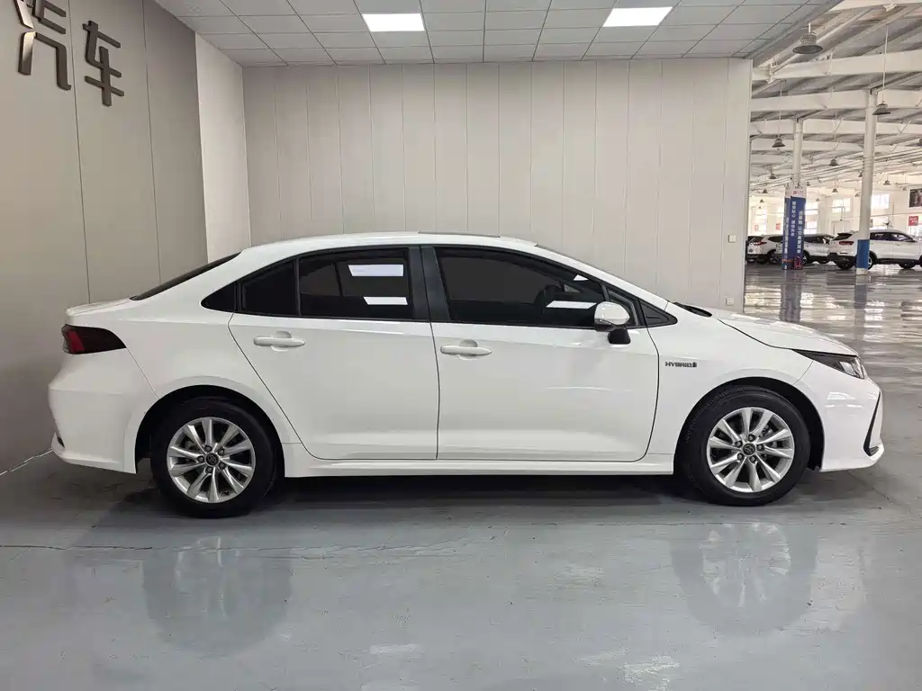 Toyota Corolla — миниатюра 8