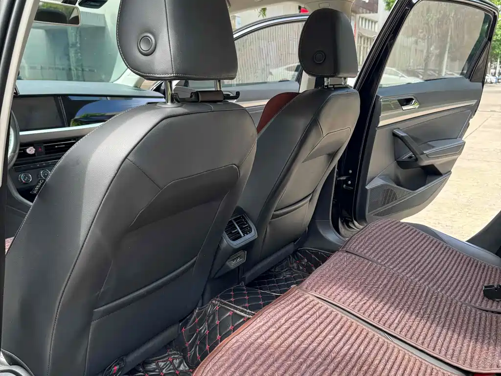 Volkswagen Lavida — миниатюра 8