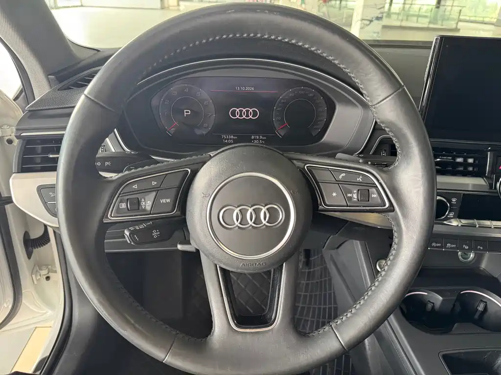 Audi A4L — миниатюра 8