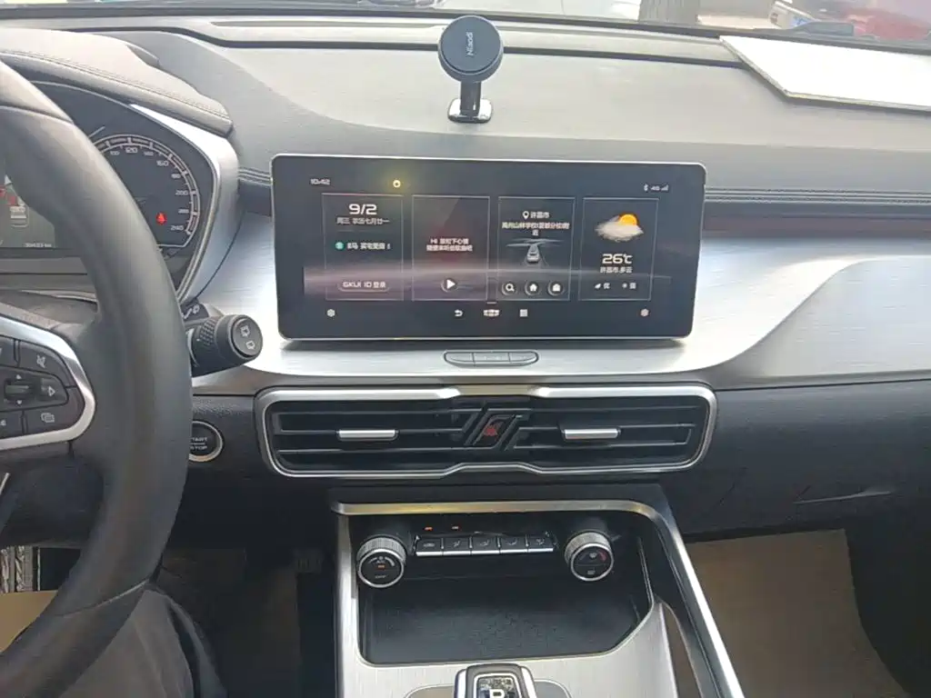 Geely Binyue — миниатюра 13
