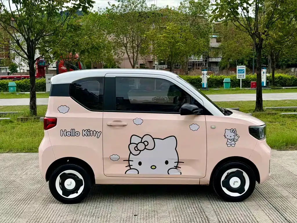 Wuling MINIEV — миниатюра 3