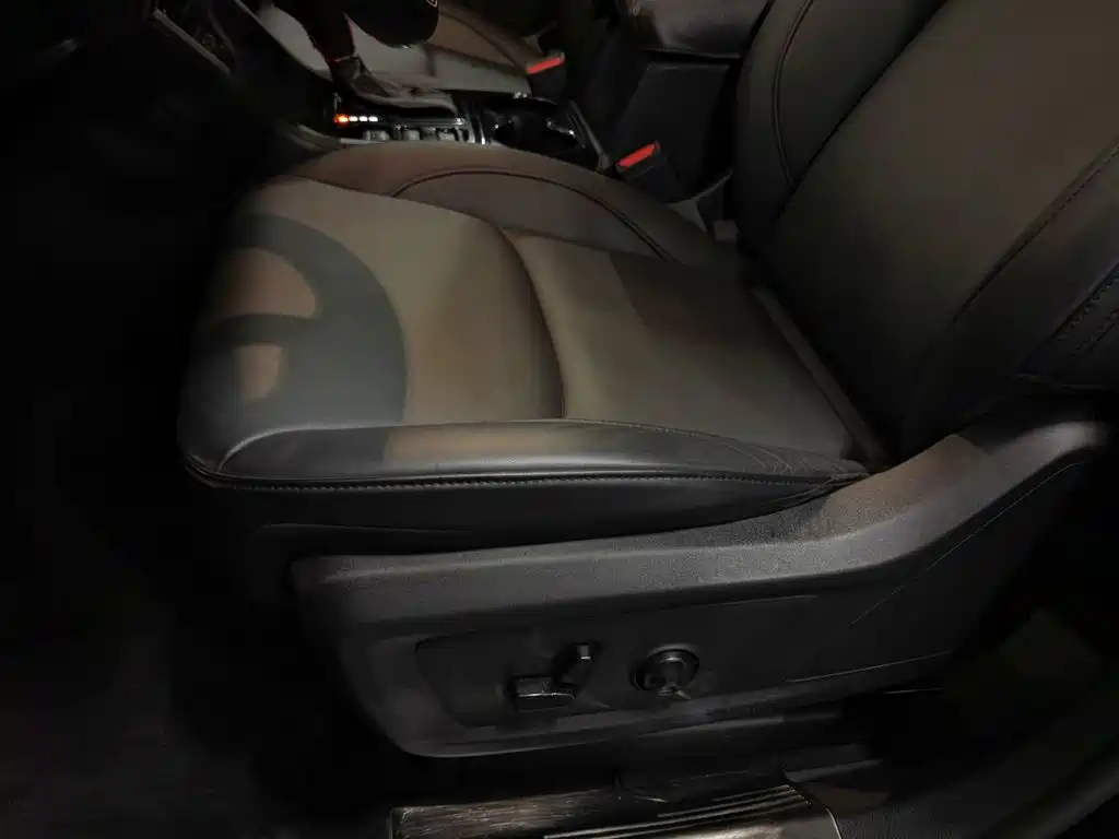 Jeep Grand Commander — миниатюра 20
