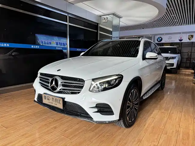 MERCEDES-BENZ GLC