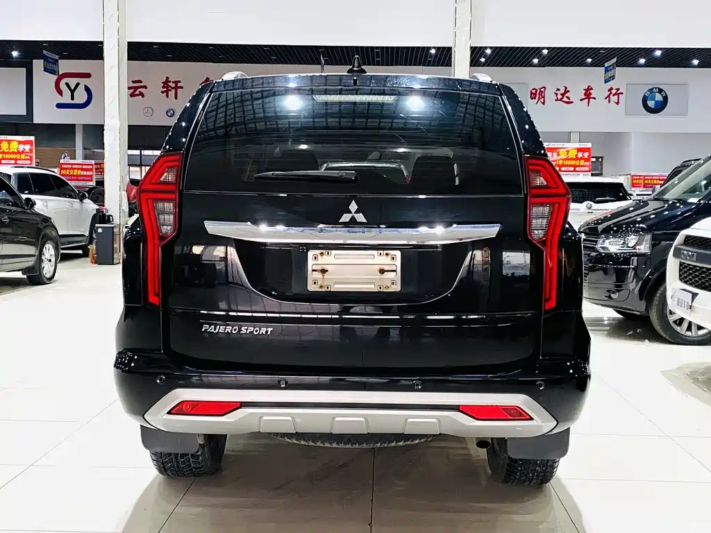 MITSUBISHI PAJERO JINCHANG