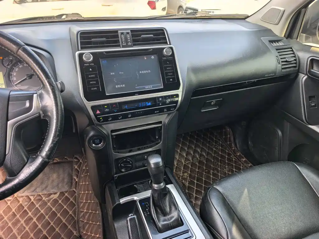 Toyota Prado — миниатюра 14