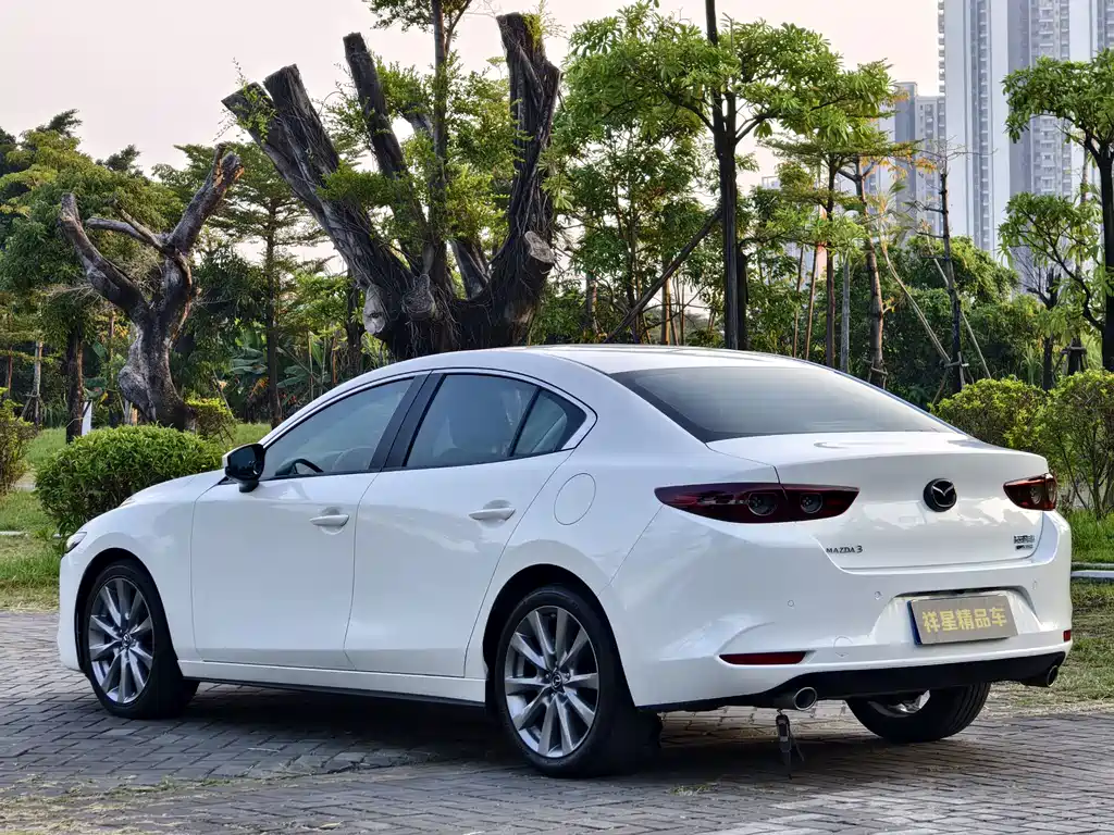 Mazda 3 Axela — миниатюра 12
