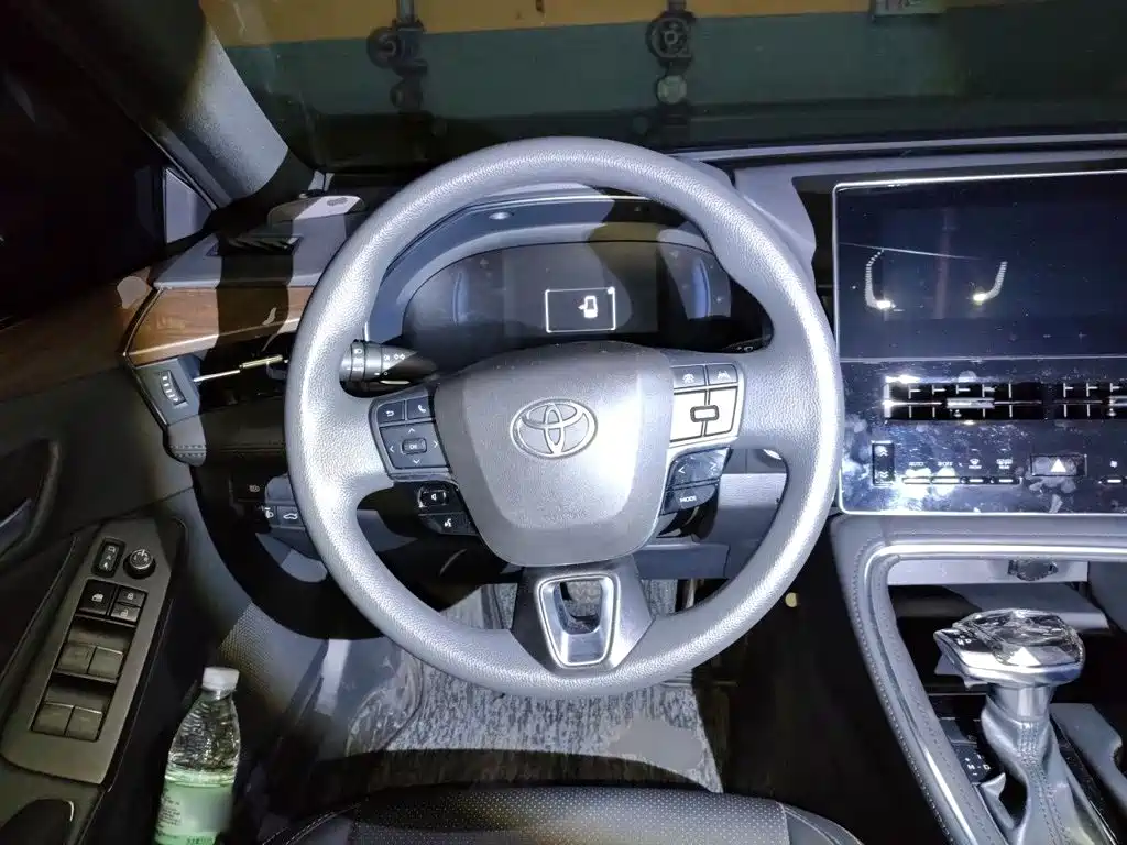Toyota Avalon — миниатюра 11