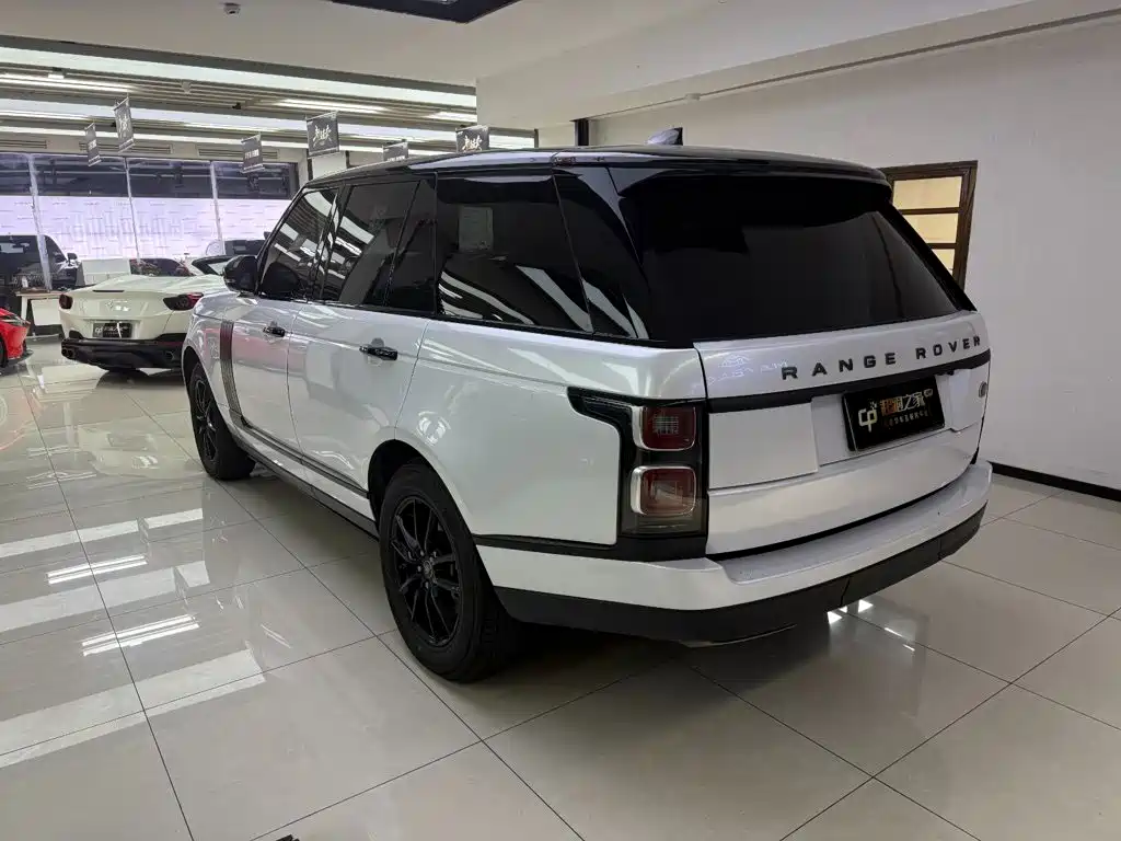 Land Rover Range Rover — миниатюра 4