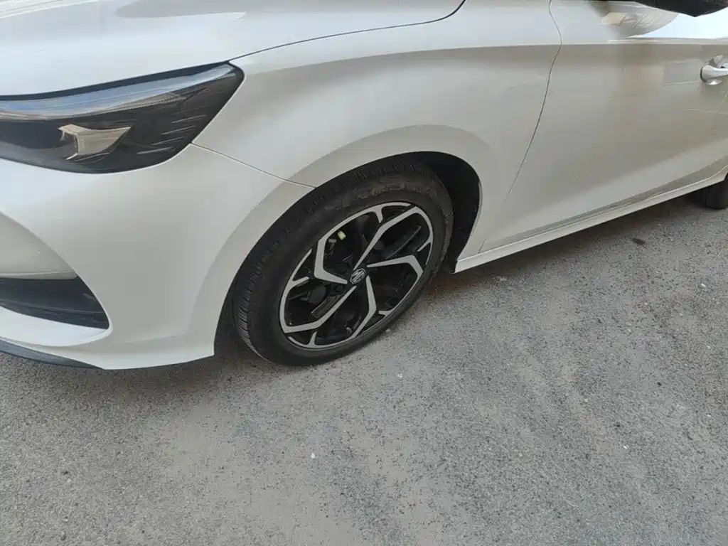 MG MG5 — миниатюра 23