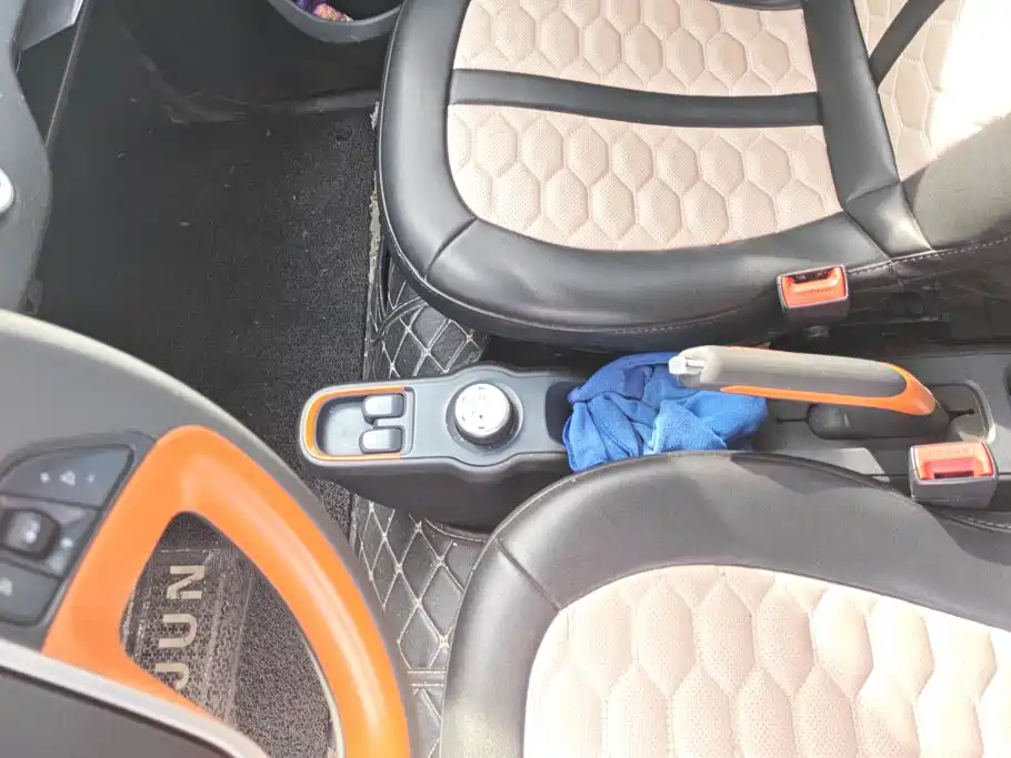 Baojun E100 — миниатюра 16