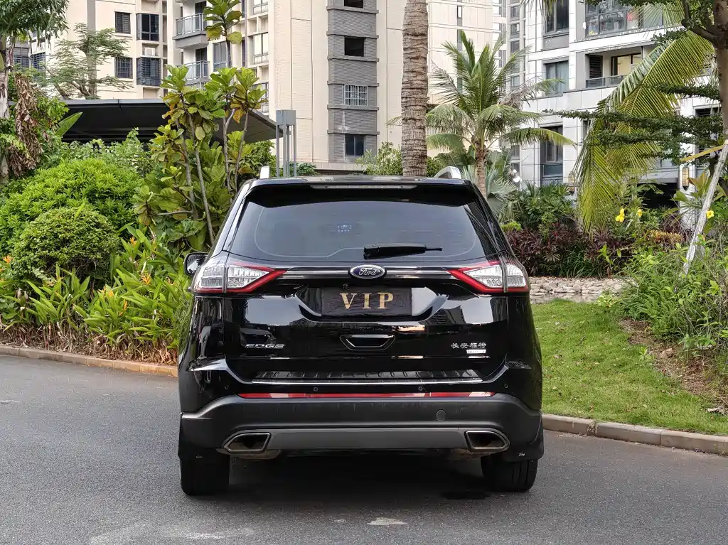 Ford Edge — миниатюра 8