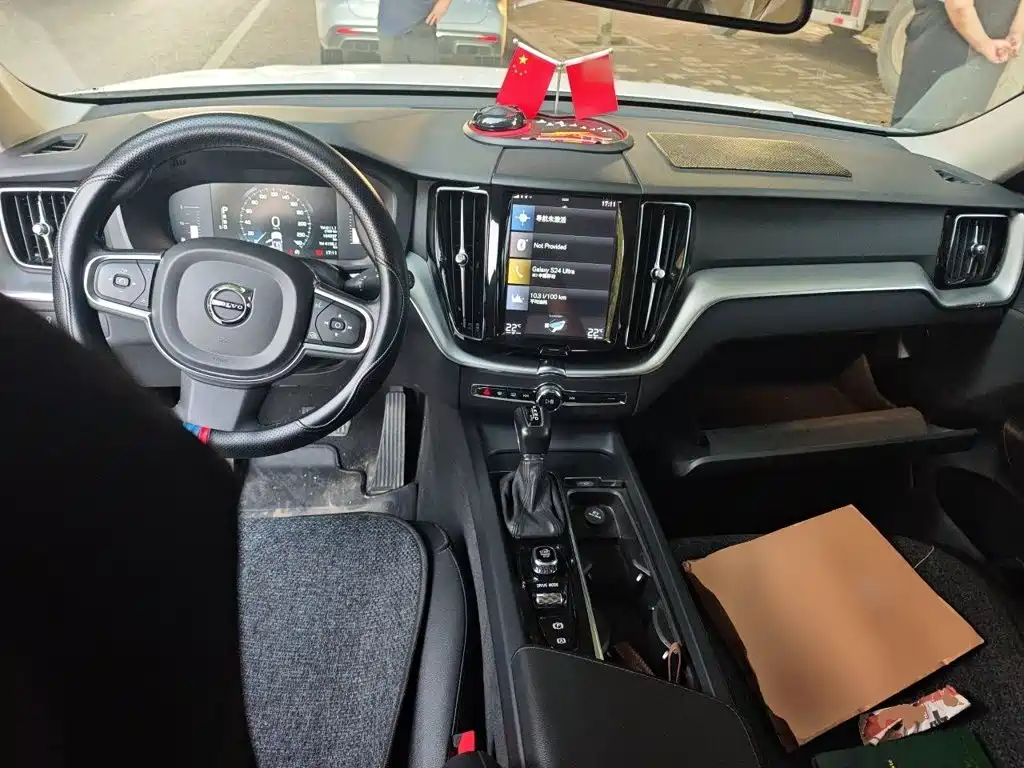 Volvo XC60 — миниатюра 5
