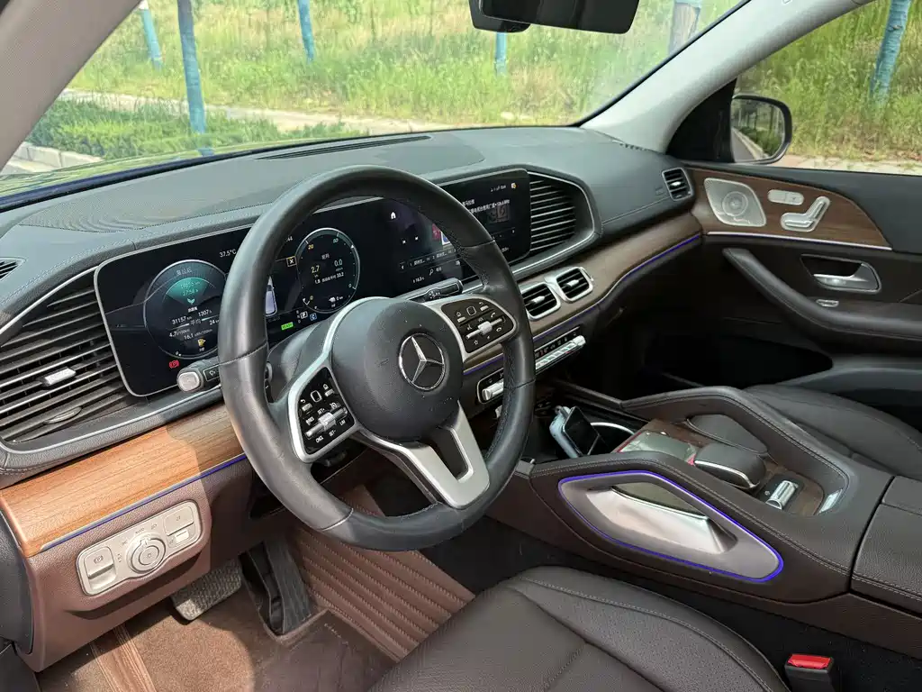 Mercedes-Benz GLE New Energy — миниатюра 18