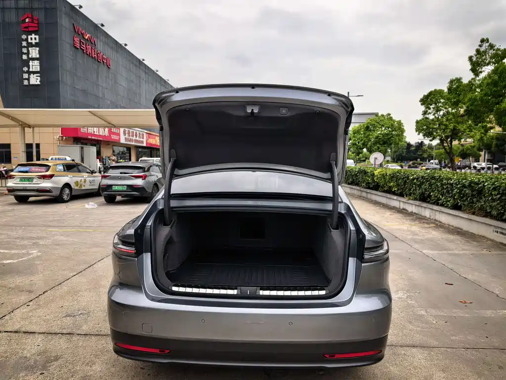 NIO ET7 2024 75kWh Executive