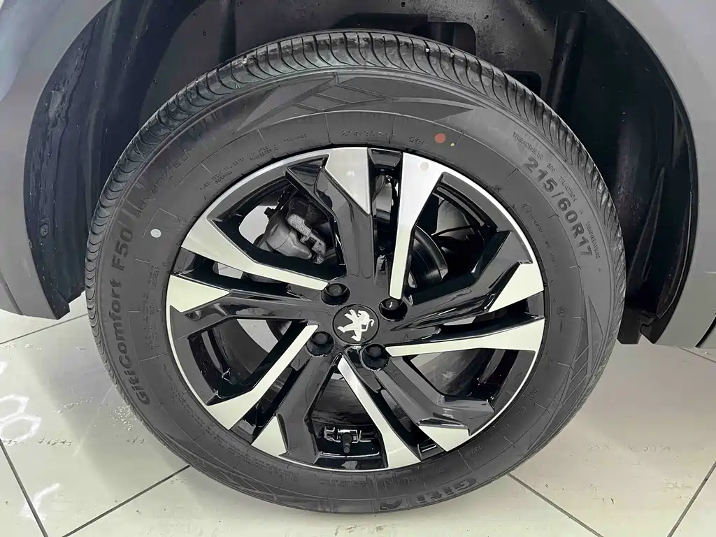 Peugeot 2008 — миниатюра 22