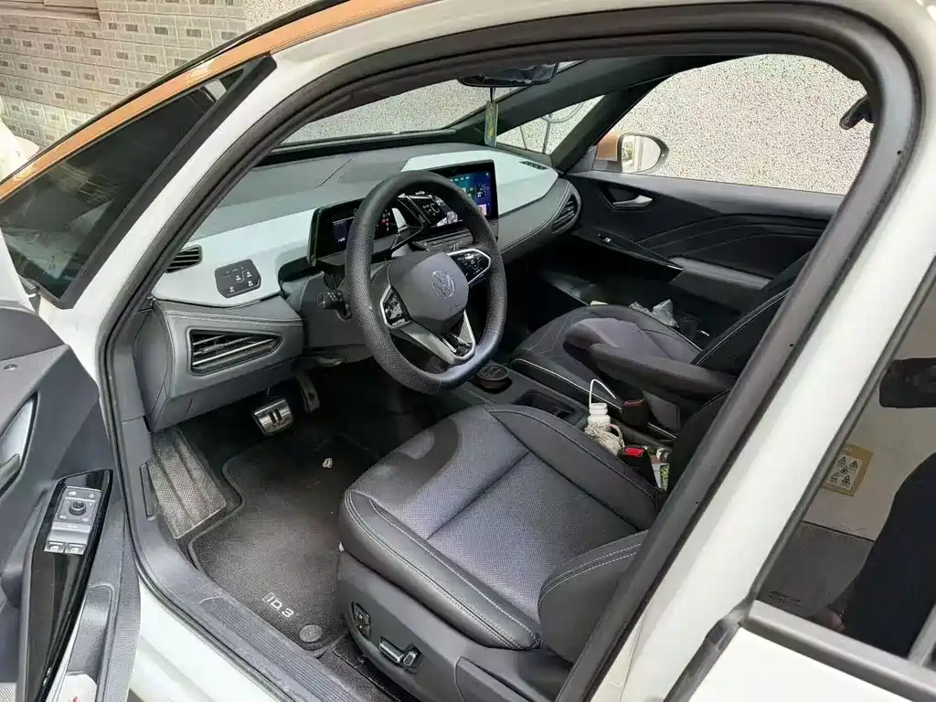 Volkswagen ID.3 — миниатюра 3