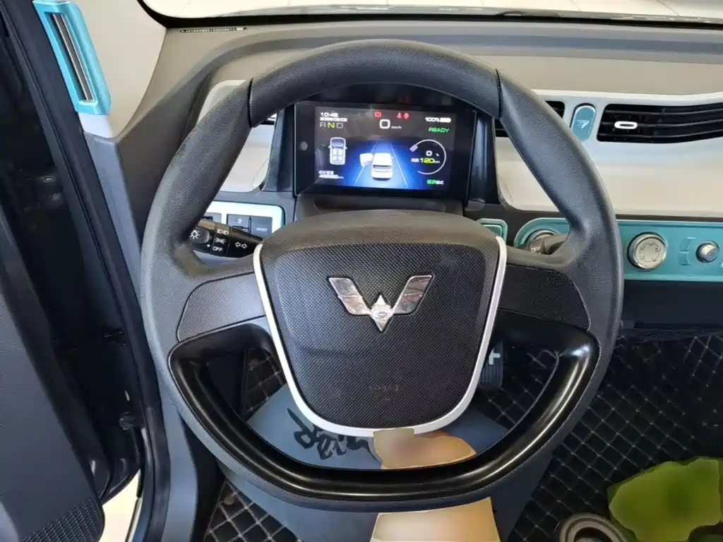 Wuling MINIEV — миниатюра 11