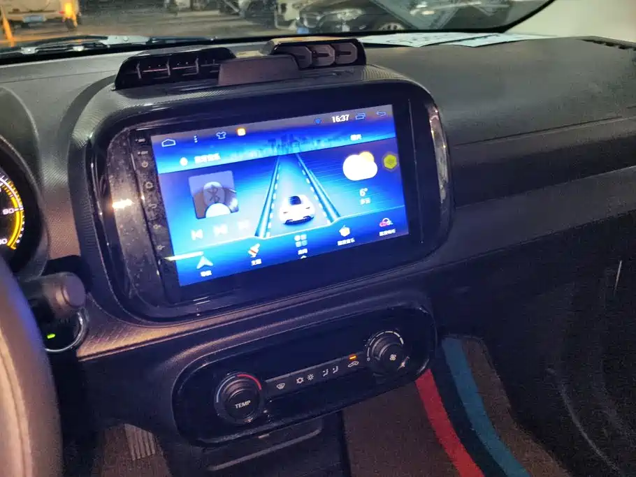 Roewe Clever — миниатюра 13