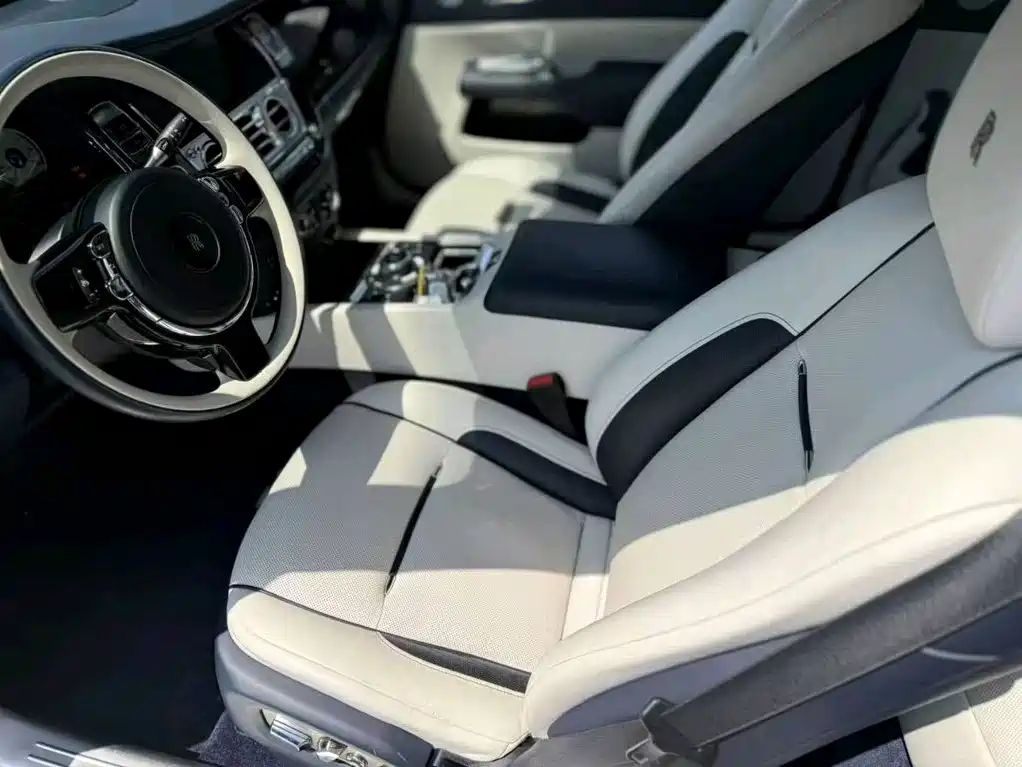 Rolls-Royce Wraith — миниатюра 10