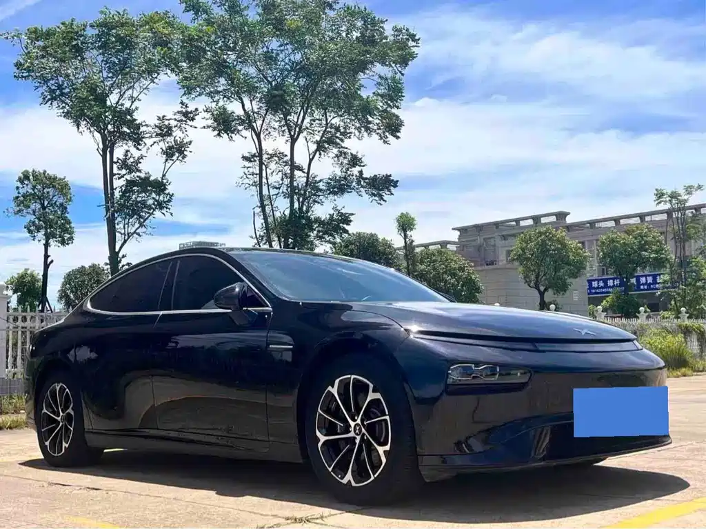 XPeng P7 — миниатюра 3