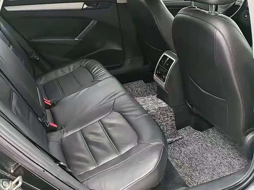 Volkswagen Passat 2015 1.8TSI DSG
