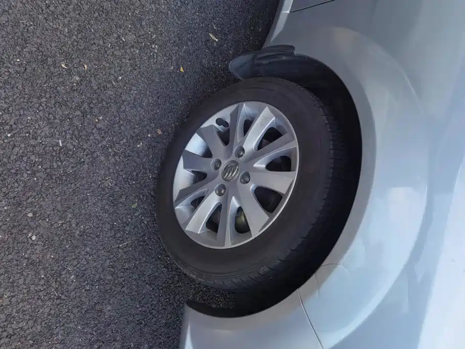 Buick Excelle — миниатюра 6