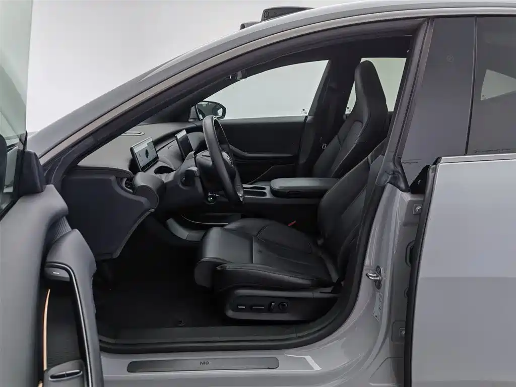 NIO NIO ET5