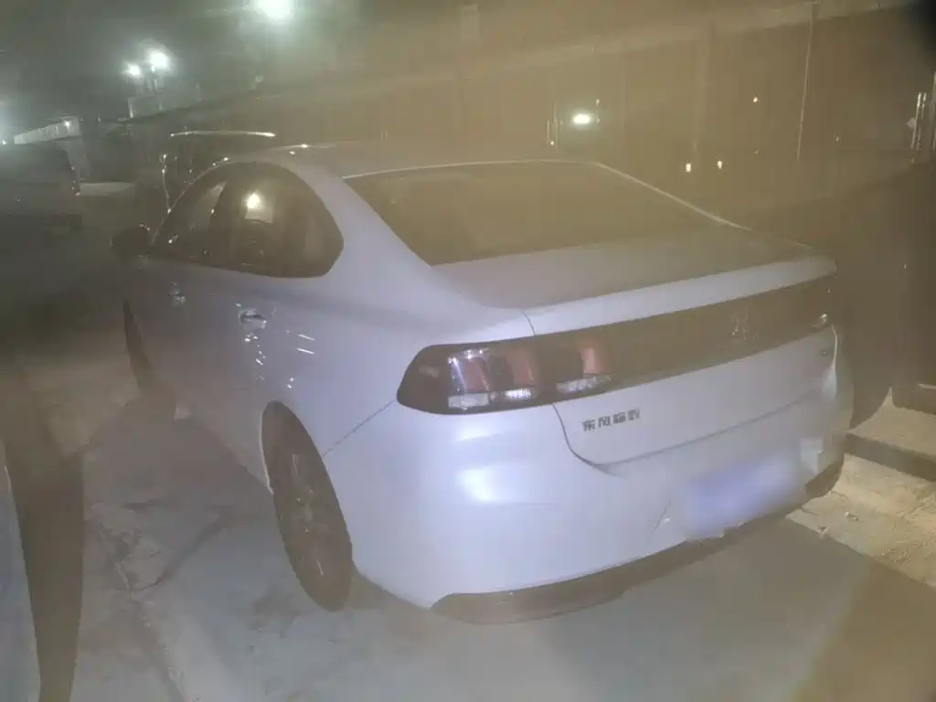 Peugeot 308 — миниатюра 5
