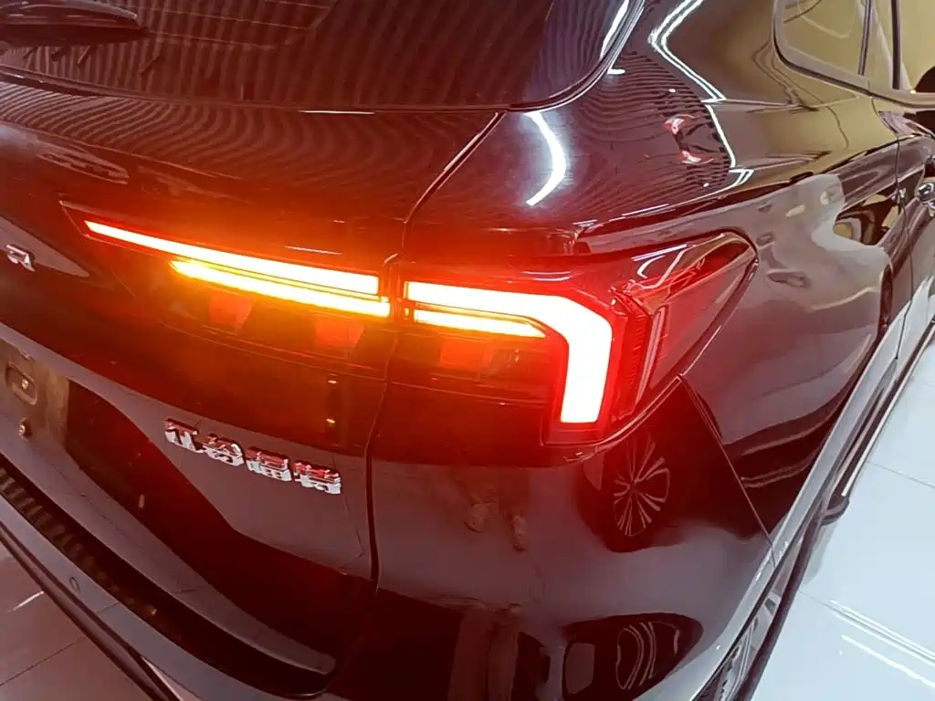 Ford Equator Sport — миниатюра 8