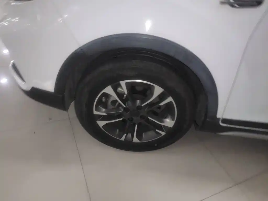 Geely Vision X3 — миниатюра 23