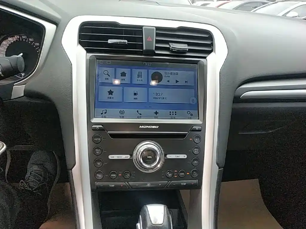 Ford Mondeo — миниатюра 13