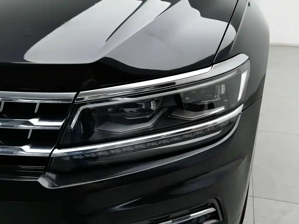 Volkswagen Tiguan L — миниатюра 7