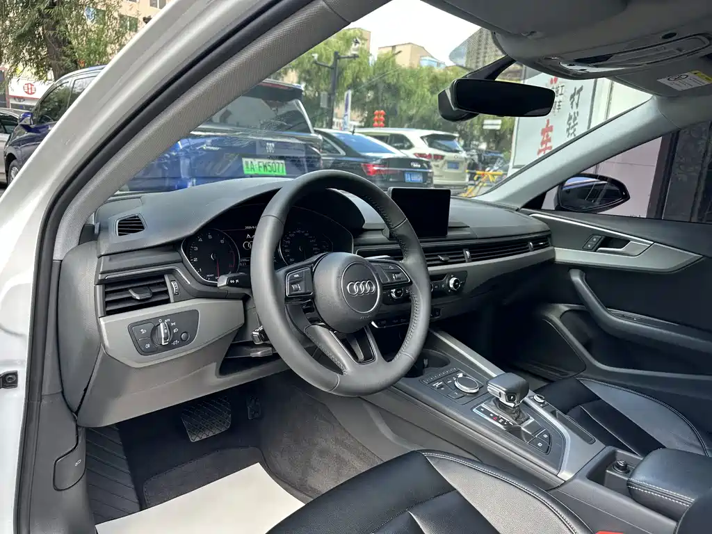 Audi A4L — миниатюра 12