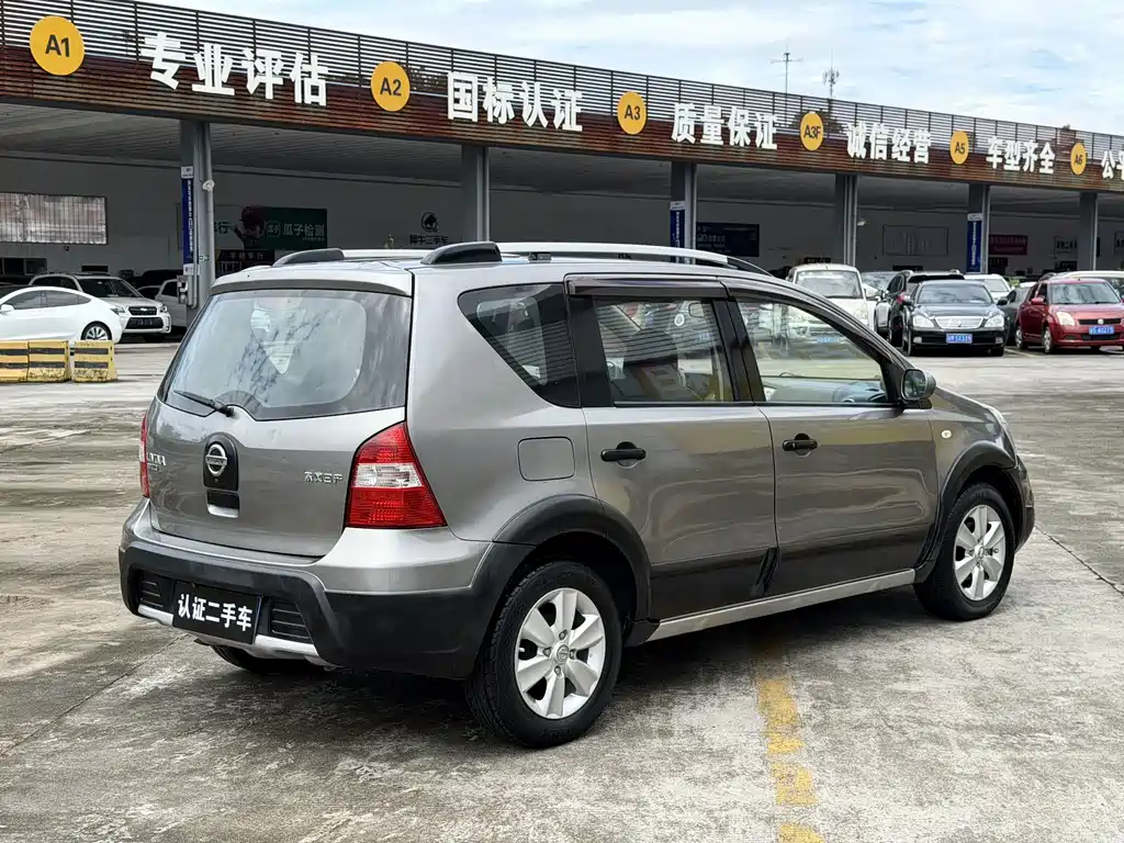 Nissan Livina — миниатюра 12