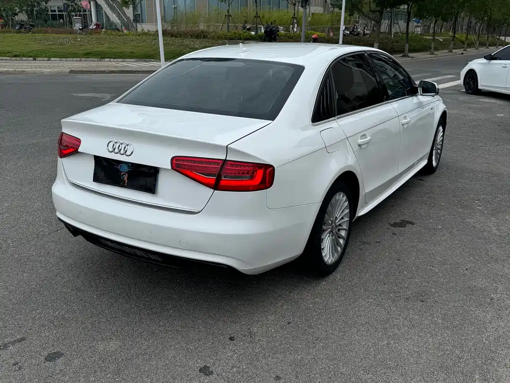 Audi A4L — миниатюра 13
