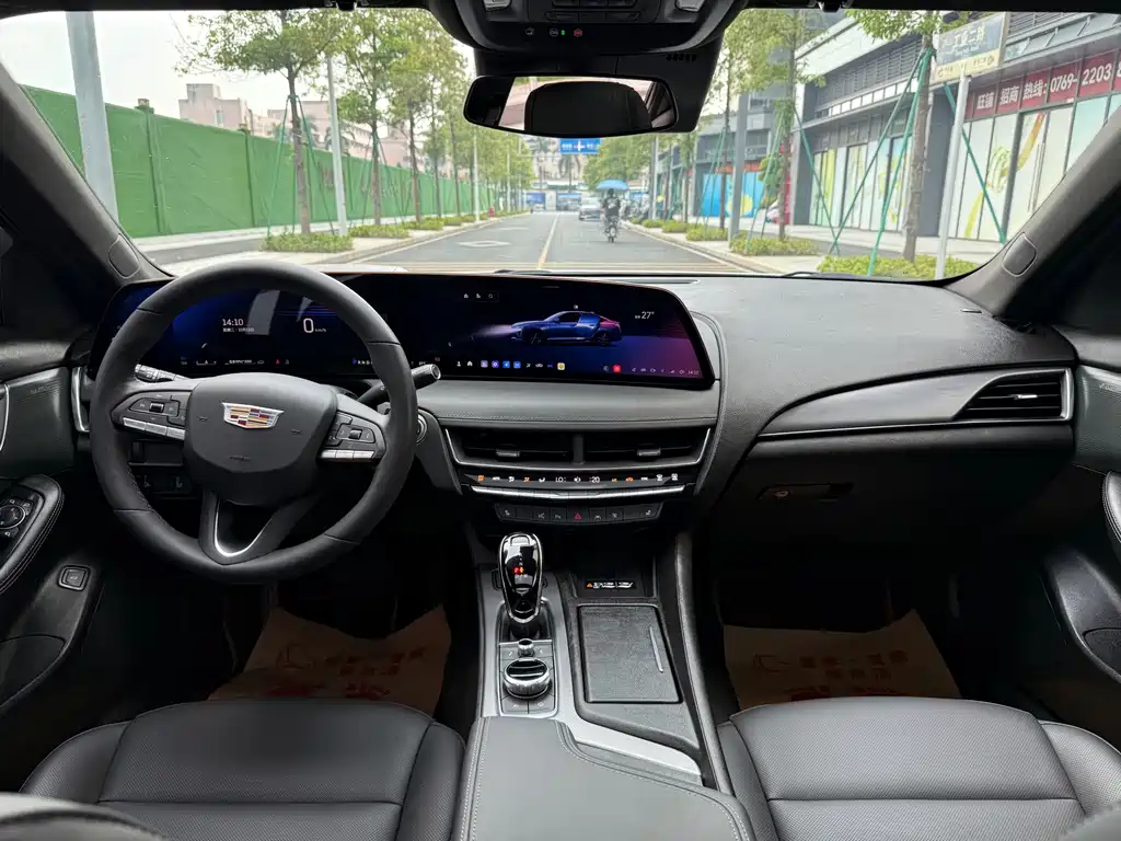 Cadillac CT5 — миниатюра 6
